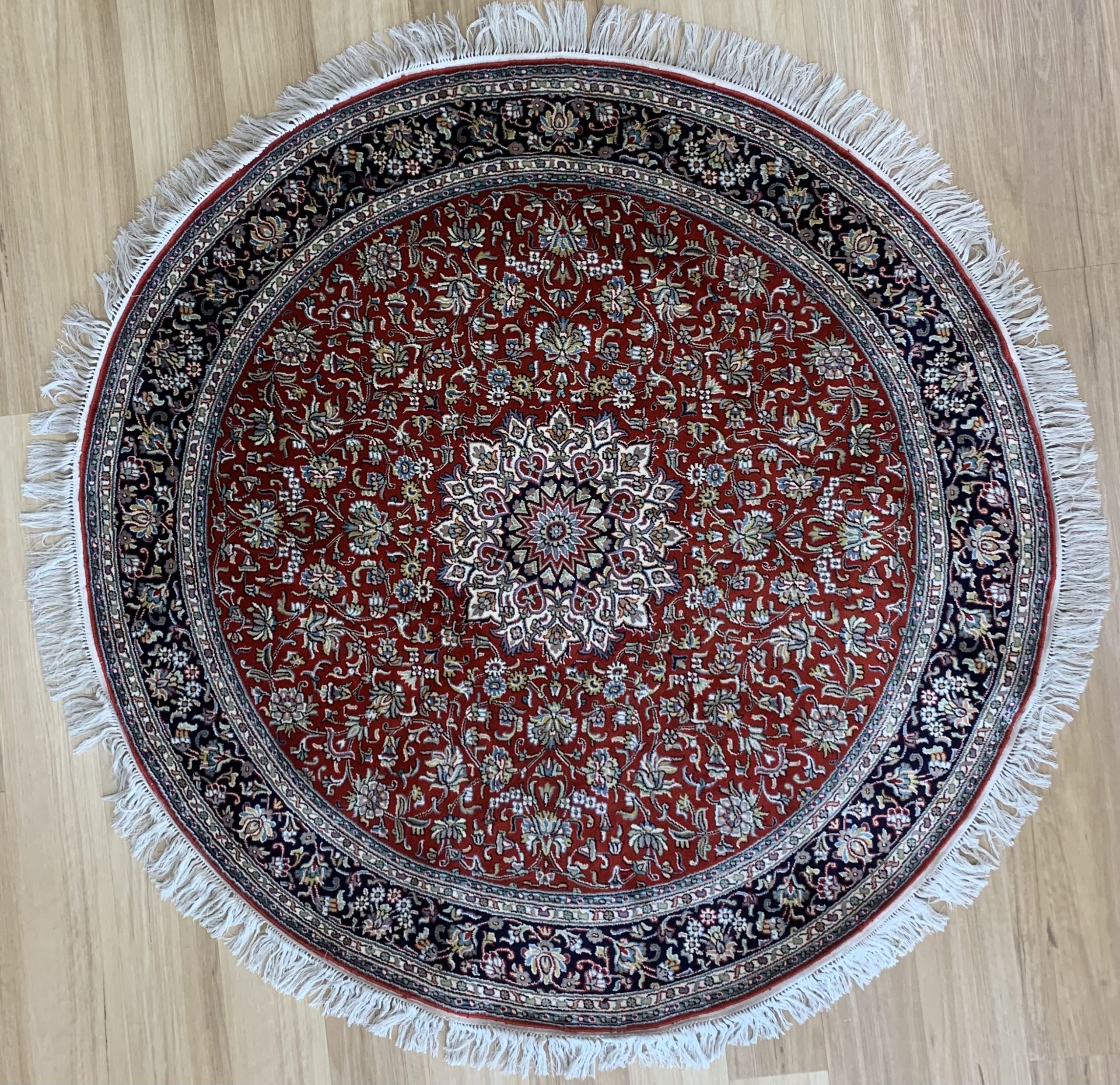 Round Kashmir Silk Kashan Rug