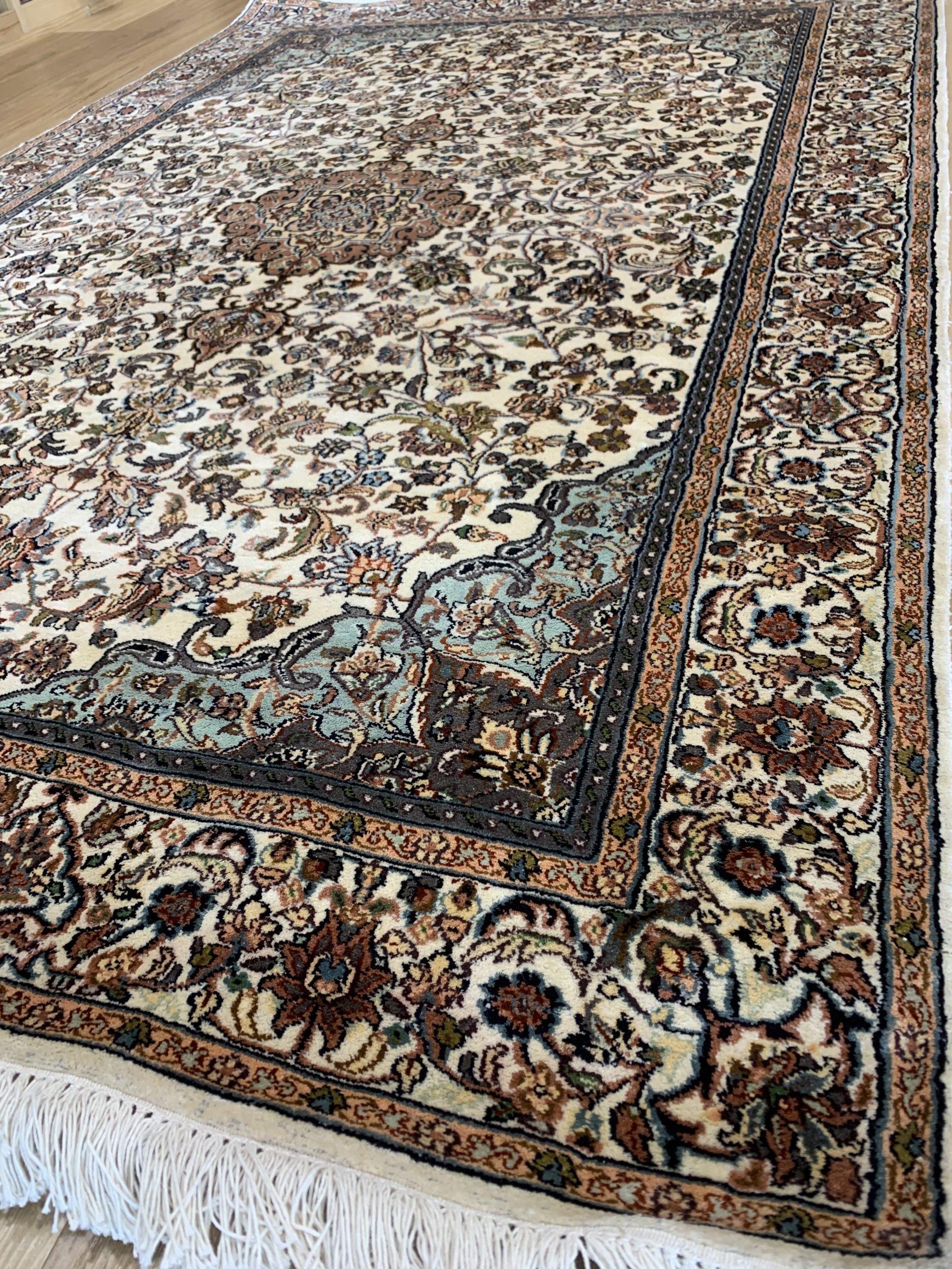 Hand Knotted Rug Medium SRUGM9 - Image 5