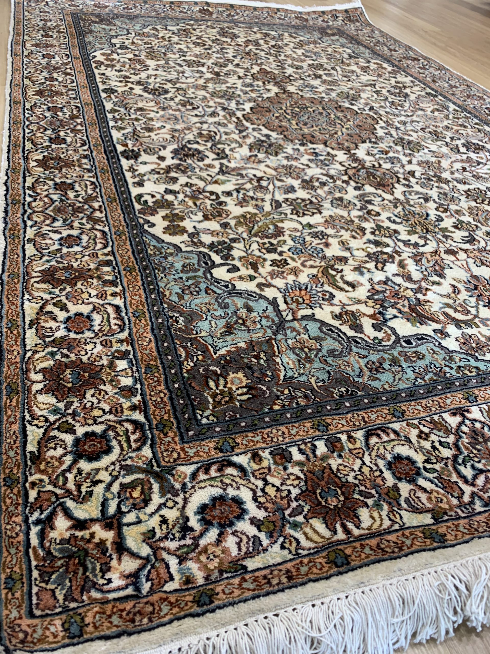 Hand Knotted Rug Medium SRUGM9 - Image 6